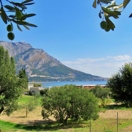 Seaside Apartment Omiš Esterno foto