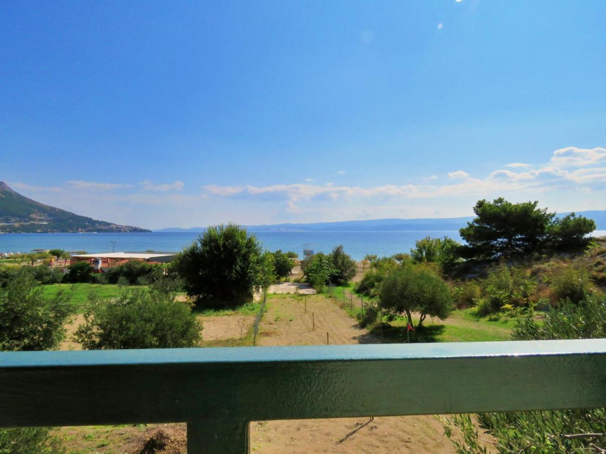 Seaside Apartment Omiš Esterno foto